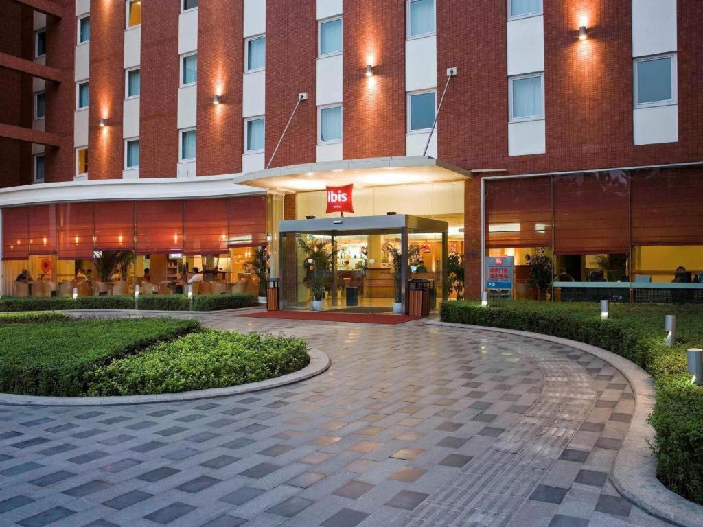 Ibis Chengdu Yongfeng Hotel מראה חיצוני תמונה
